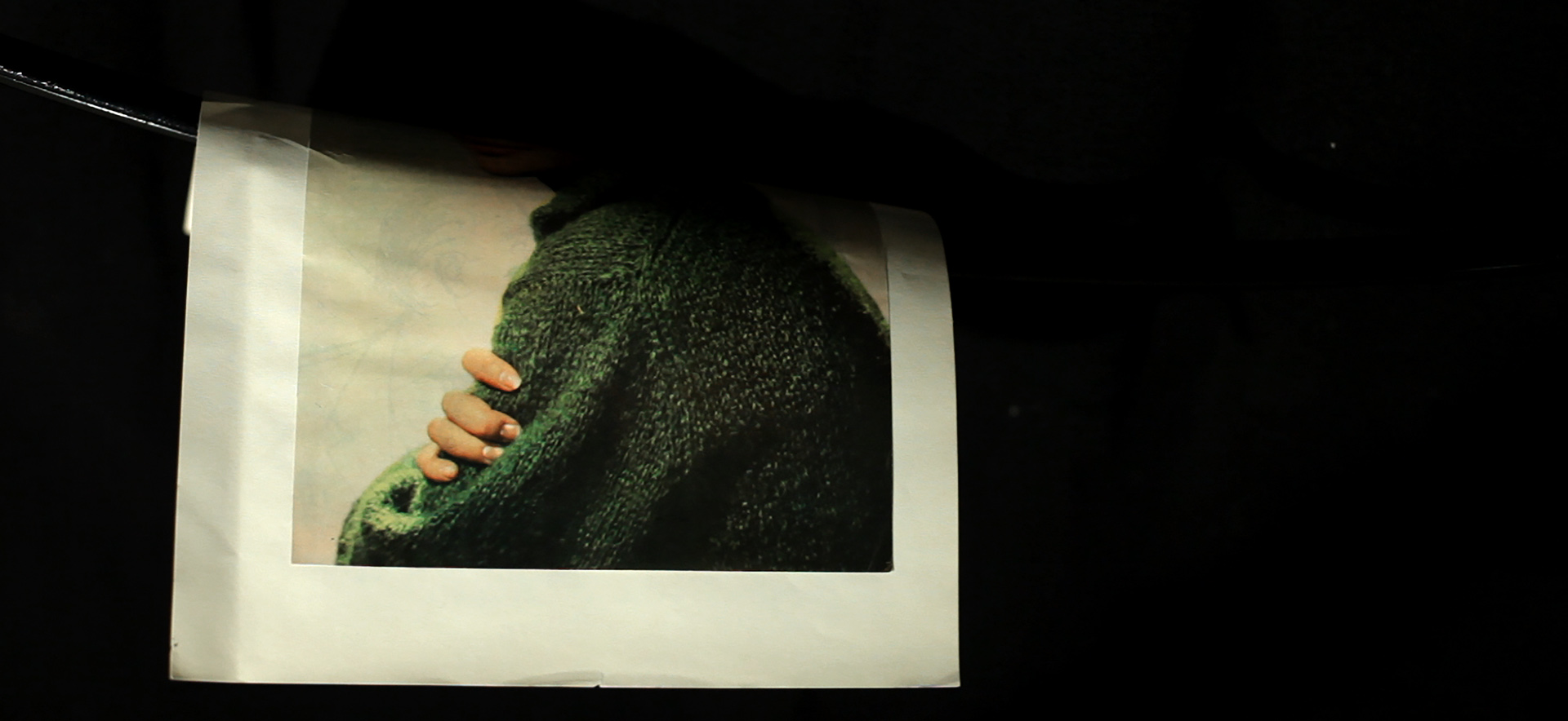 Eli Cortiñas, Quella che cammina (The one who walks), 2014, single channel video, 8'30'' Courtesy Eli Cortiñas, Soy Capitán, Berlin, Waldburger Wouters, Brüssel