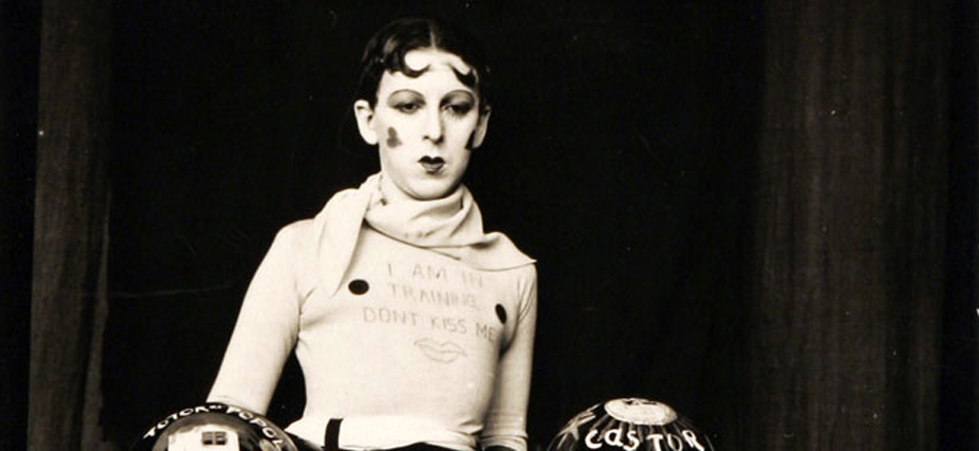 Claude Cahun, Selbstporträt (I am in Training… Don't Kiss Me), ca. 1927 © Claude Cahun